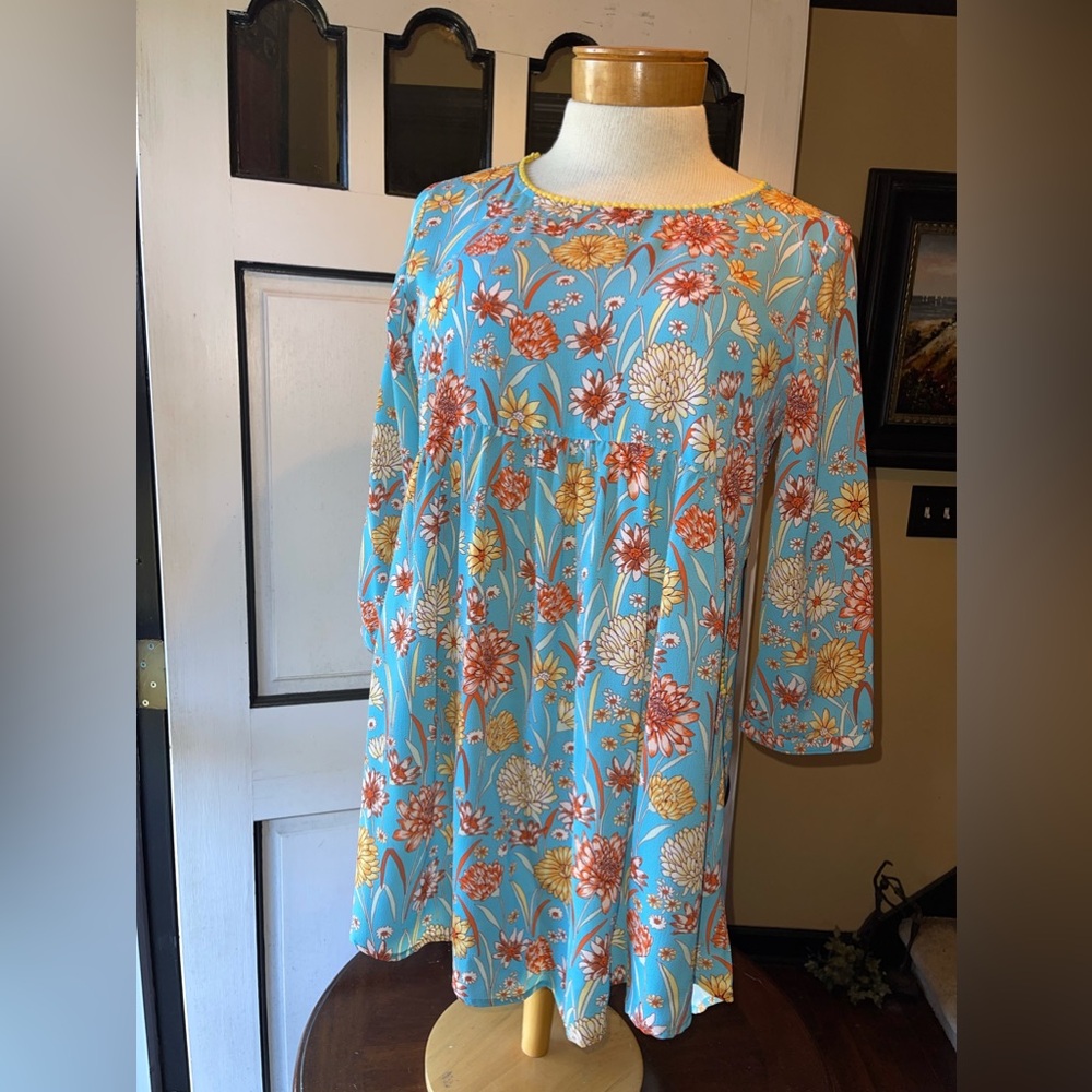 Uncle Frank top for women. Size XL, and is in perfect condition!